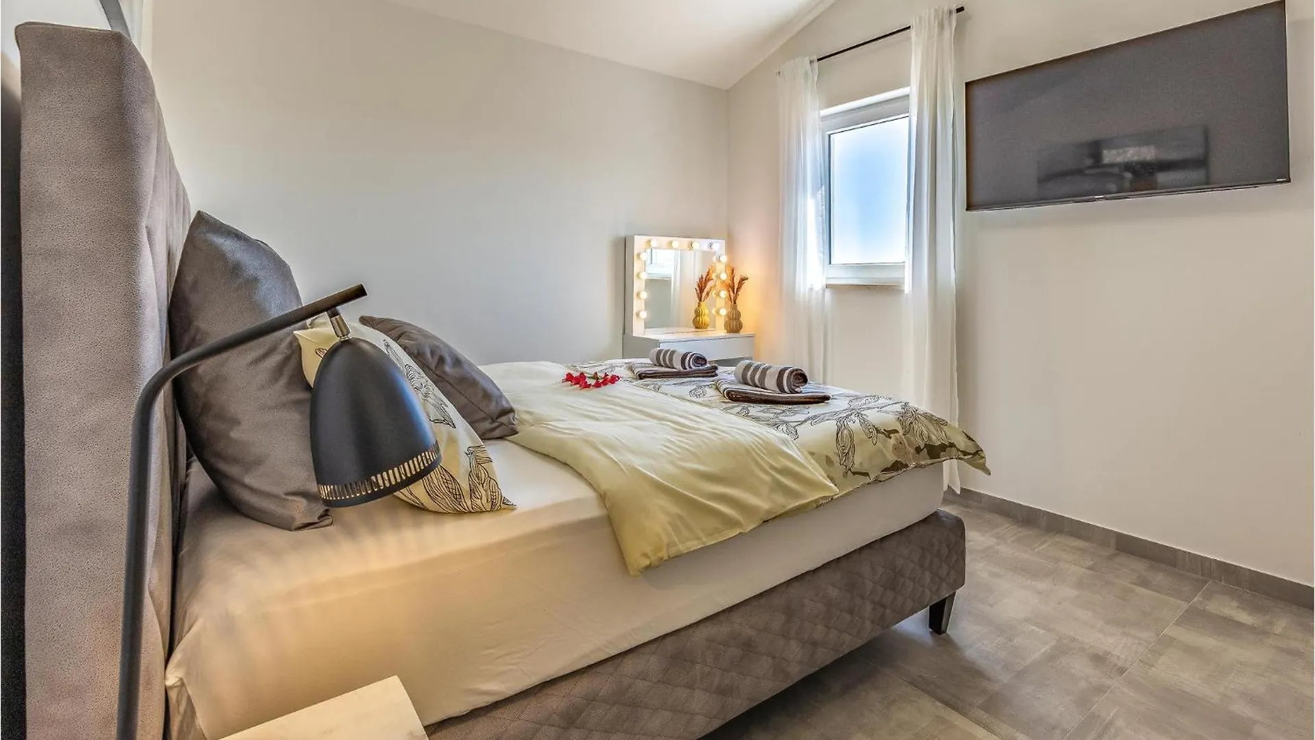 3 Bedroom Amazing Home In Stinjan Croatia