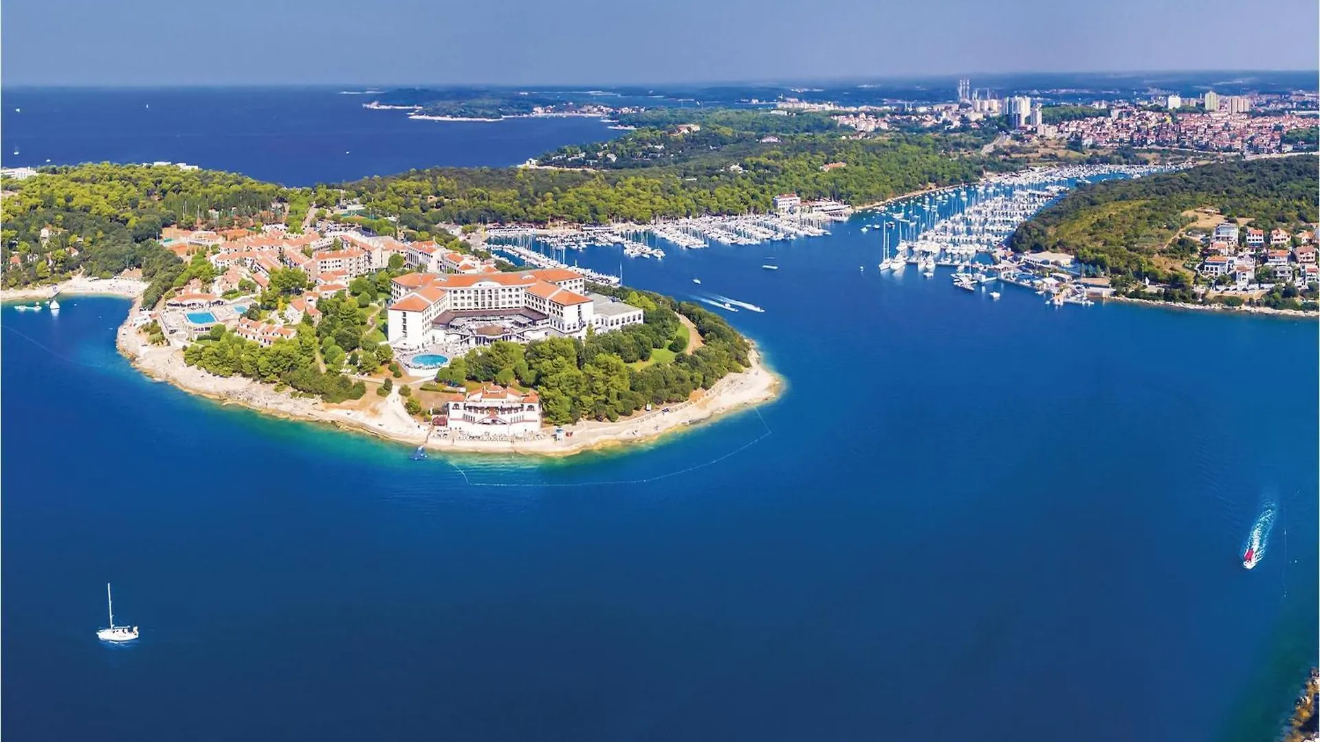 3 Bedroom Amazing Home In Stinjan 0*,  Croatia
