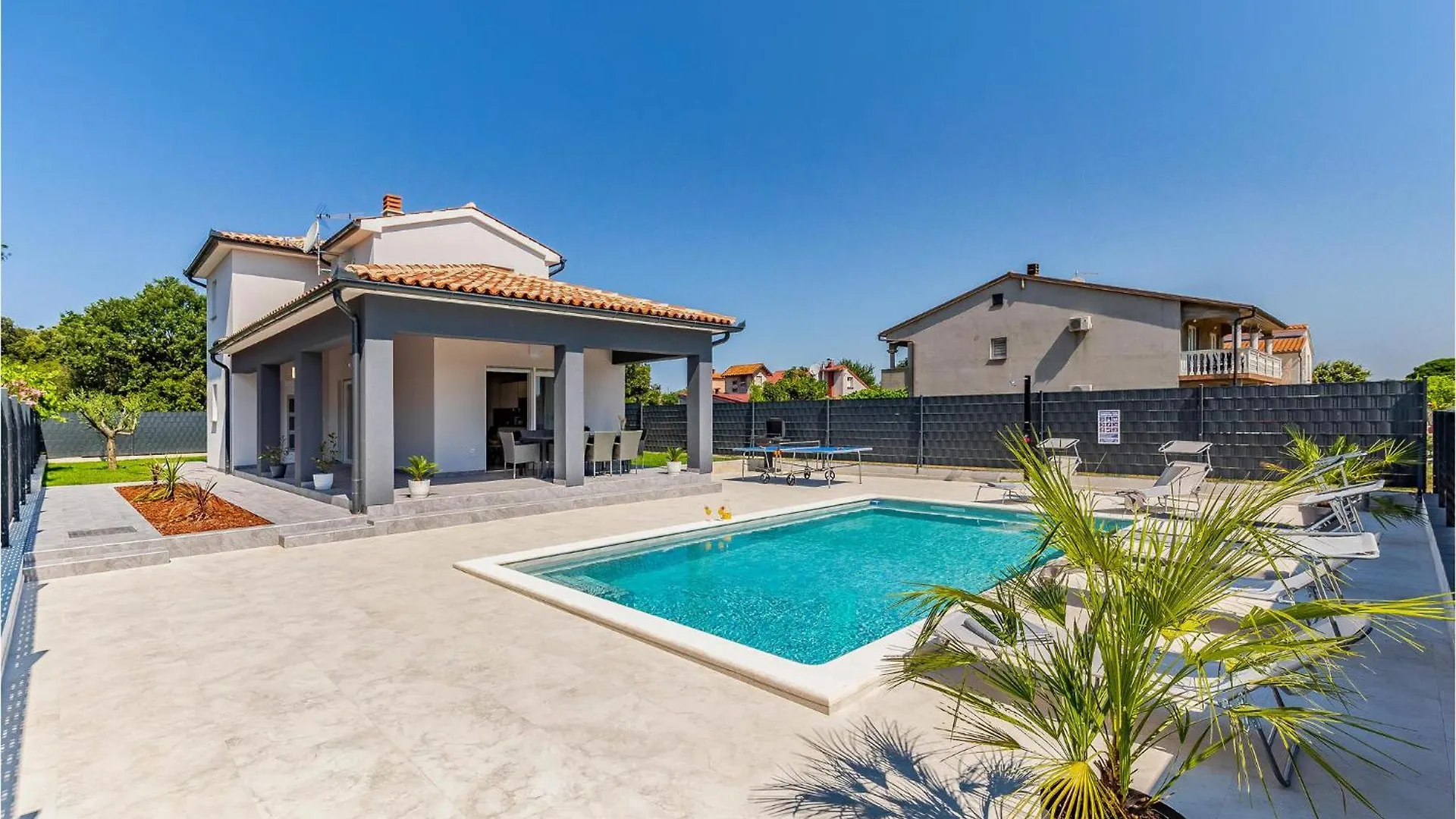 3 Bedroom Amazing Home In Stinjan Holiday home